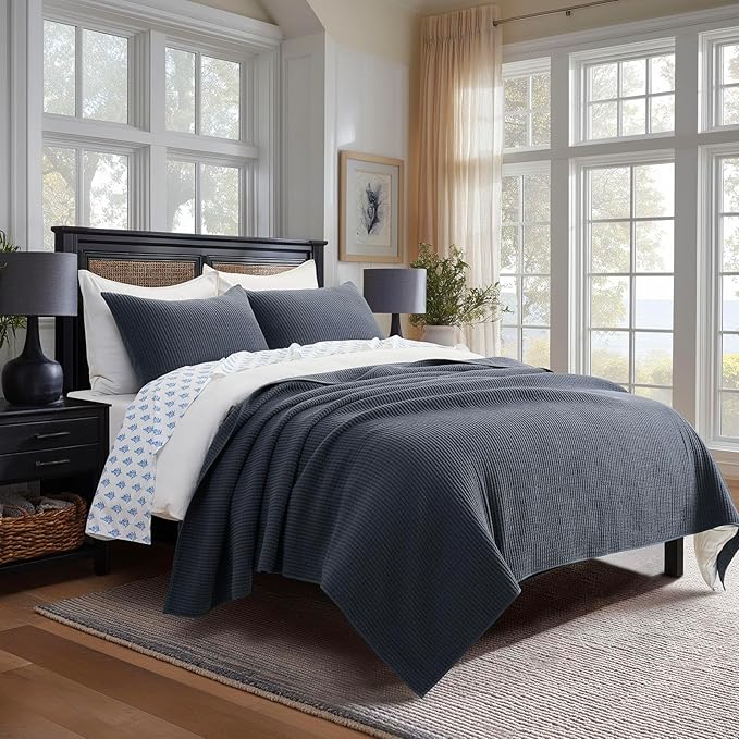 EVERGRACEHOME Cotton Coverlet Set King Size 3 Pieces, Lightweight Soft Ribbed Matelassé Bedspread Quilt Set, Cozy Oversized Quilted Bedding Set with 2 Pillow Shams for All Seasons, Midnight Blue