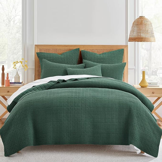Levtex Home Mills Waffle Full/Queen Quilt Set (88x92in) with 2 Pillow Shams (26x20in) - Forest Green - 100% Cotton Full/Queen Size Quilt Bedding Set - Lightweight, Soft, Pre-Washed