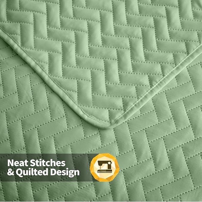 Maple&Stone Quilt Set Full/Queen, Lightweight Mint Green Bedspread Ultrasonic Chevron Pattern Light Coverlet for All Season Comforter Bedding Decor - 3 Piece Queen Size Bed Cover Sets