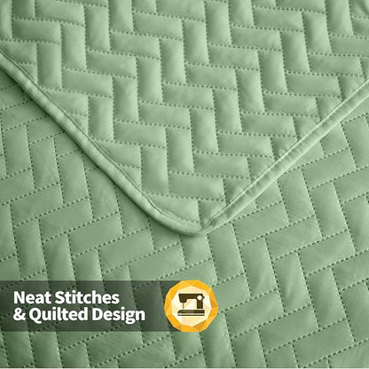 Maple&Stone Quilt Set Twin/Twin XL, Lightweight Mint Green Bedspread Ultrasonic Chevron Pattern Light Coverlet for All Season Comforter Bedding Decor - 2 Piece Twin Extra Long Bed Cover Sets