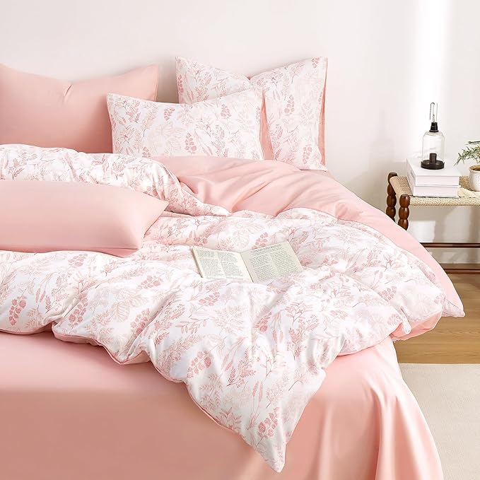 Wake In Cloud - Floral Duvet Cover Set, Botanical Vintage Flower Coquette Cottagecore Aesthetic for Women Teen Girls, Soft Lightweight Bedding, 3-Piece, Blush Pink, Queen Size