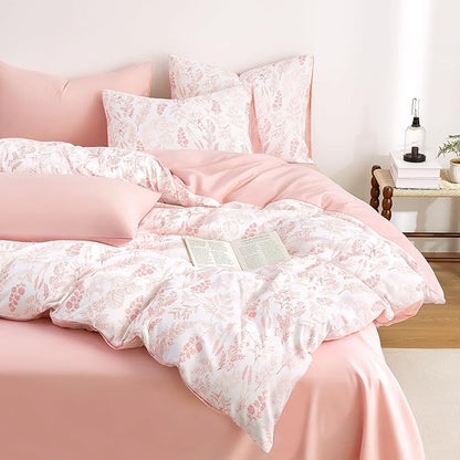 Wake In Cloud - Floral Duvet Cover Set, Botanical Vintage Flower Coquette Cottagecore Aesthetic for Women Teen Girls, Soft Lightweight Bedding, 3-Piece, Blush Pink, Queen Size