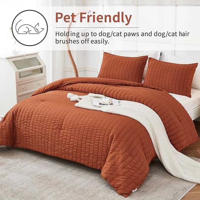 AveLom Terracotta Seersucker Queen Comforter Set (90x90 inches), 3 Pieces - 100% Soft Washed Microfiber Lightweight Comforter with 2 Pillowcases, All Season Down Alternative Comforter Set for Bedding