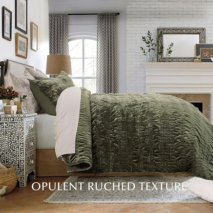 EVERGRACE Luxury Ruched Velvet Quilt Queen Size, Ultra Soft Bedspread Coverlet Set, Lightweight Velvet Comforter, Quilted Bedding Cover with 2 Matching Shams for All Season, Olive Green