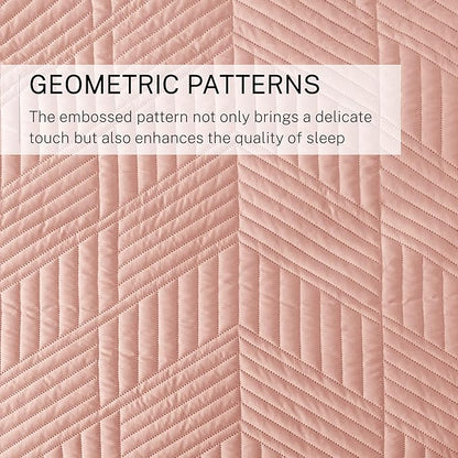 Exclusivo Mezcla Ultrasonic Twin Quilt Bedding Set, Lightweight Blush Pink Bedspreads Soft Modern Geometric Coverlet Set for All Seasons (1 Quilt and 1 Pillow Sham)