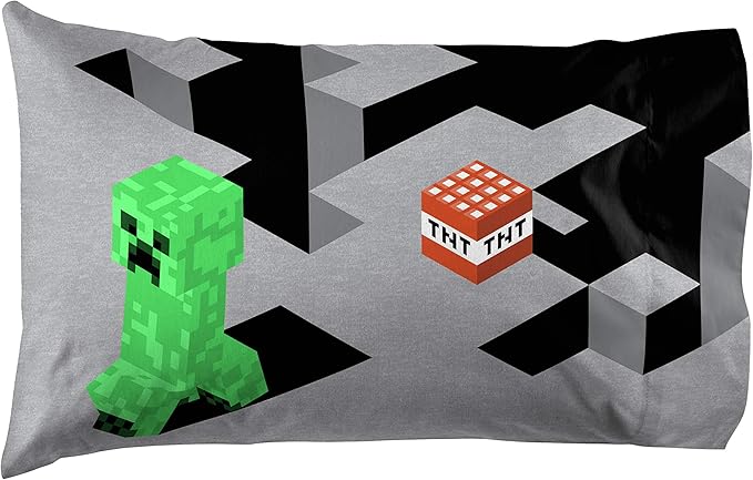 Jay Franco Minecraft Lone Creeper 1 Pack Pillowcase - Double-Sided Super Soft Bedding