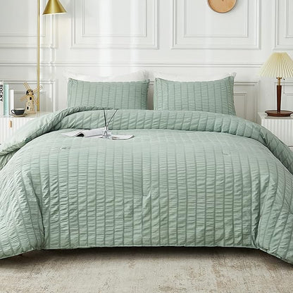 AveLom Sage Green Seersucker King Comforter Set (104x90 inches), 3 Pieces - 100% Soft Washed Microfiber Lightweight Comforter with 2 Pillowcases, All Season Down Alternative Comforter Set for Bedding