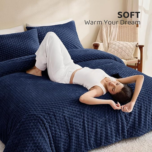 Petrichor Fluffy Twin Comforter Set - Ultra-Soft Navy Flannel Thick Comforter for Queen Bed, Luxury Warm Bedding Set for Winter & Fall, Cozy Fuzzy Bed Set 2 Pieces (1 Comforter & 1 Pillowcase)