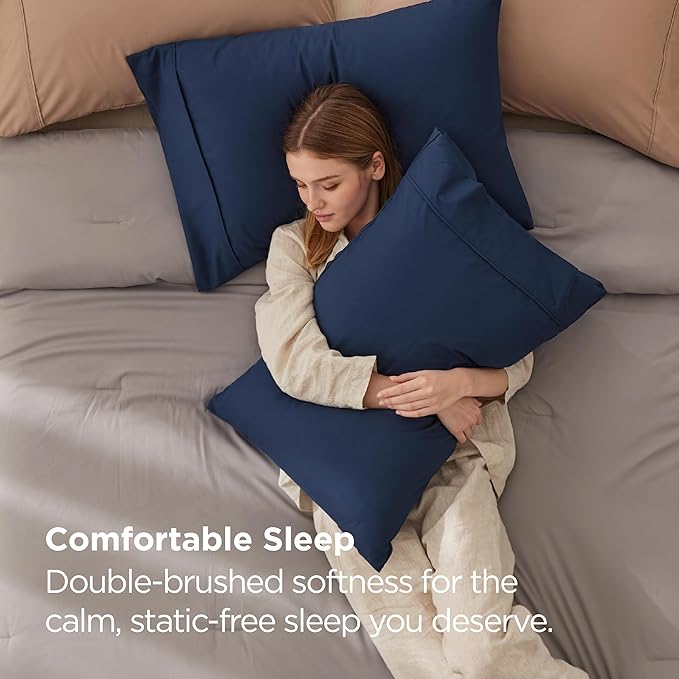Bedsure Queen Pillow Cases Set of 2 - Navy Blue Microfiber Pillowcase 2 Pack, Super Soft and Cozy Double Brushed Pillow Case Covers with Envelope Closure for Kids, Fade Resistant, 20x30 Inches