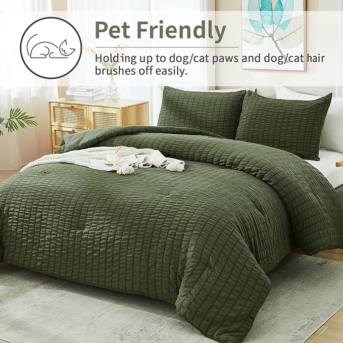 AveLom Dark Olive Green Seersucker Twin Comforter Set (68x90 inches), 2 Pieces-100% Soft Washed Microfiber Lightweight Comforter with 1 Pillowcase, All Season Down Alternative Bedding Set