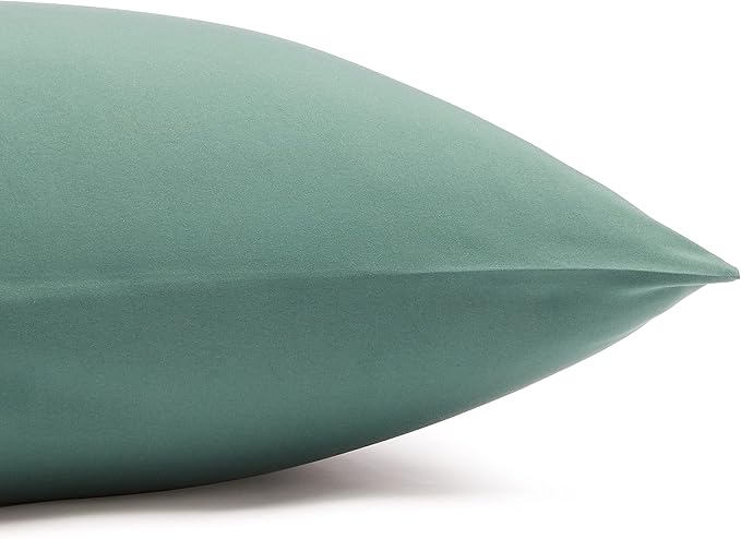 Amazon Basics Lightweight Super Soft, Wrinkle-Free, Breathable Microfiber 4-Piece Bed Sheet Set with 14-Inch Deep Pockets, Full, Emerald Green, Solid