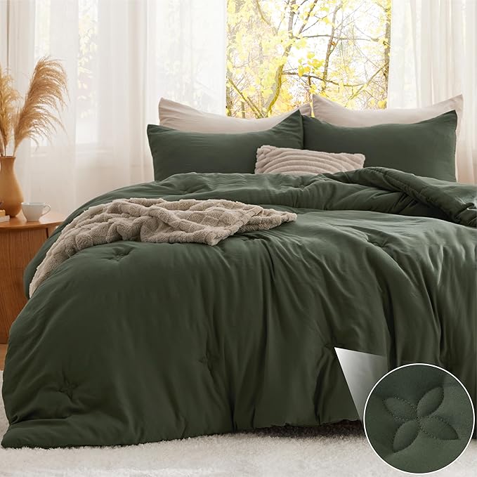Bedsure Full Size Comforter Set Olive Green, Soft Prewashed Full Bedding, Quilted Comforter with Clover Design, Down Alternative Comforter for All Seasons, 3 Pieces Bed Set with 2 Pillow Shams