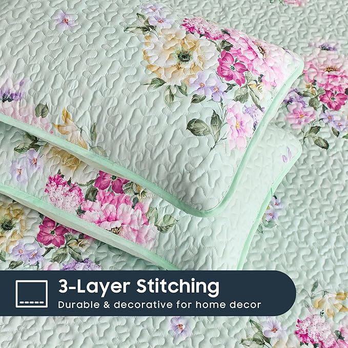 Wake In Cloud - Shabby Chic Quilt Set, Floral Coquette Cottagecore Farmhouse Vintage Flowers, for Women Teen Girls, Reversible Lightweight Bedspread Coverlet, 3 Pieces, Green, Queen/Full Size