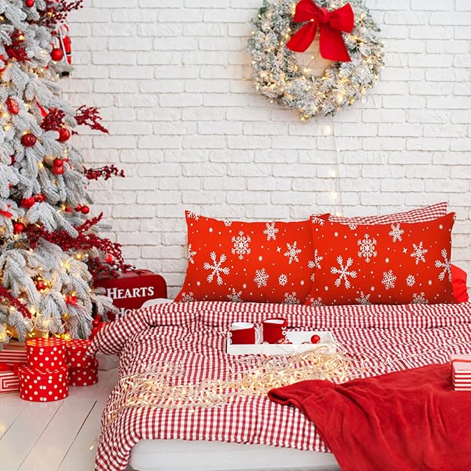 YIYEA Christmas Standard Pillow Cases Set of 2, Ultra Soft Double Brushed Microfiber Pillowcases Standard, Christmas Snowflake Bed Pillow Covers, Fade Resistant, Easy Slip-On (20"x26")