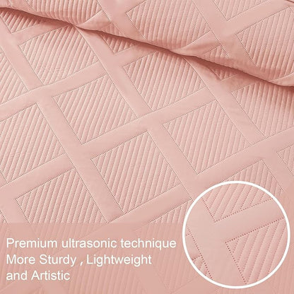 Exclusivo Mezcla Twin Size Quilt Set - Blush Pink Quilts Bedding Set with 2 Pillow Shams, Modern Bedspread with Striped Pattern, Soft Lightweight Bedspreads Coverlets for All Seasons