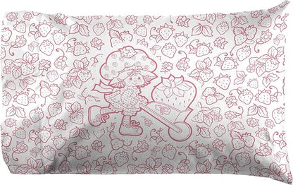 Jay Franco Kids Sheet Set with Fitted, Flat Sheets & Pillow Cover - Ultra-Soft Bedding with Pillowcase for Room Decor, Pink - Strawberry Shortcake, 4 Piece Full