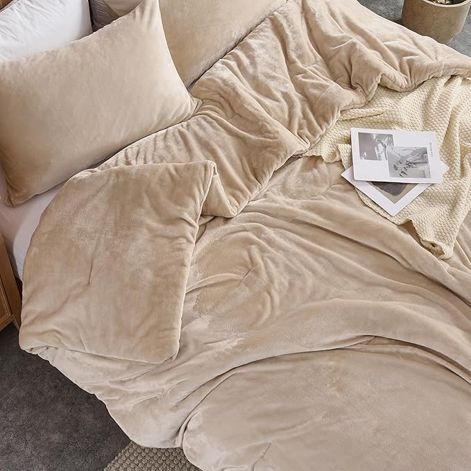 Wajade King Size Comforter Set- 3 Pieces Kahki Bed in A Bag for All Seasons Bedding Set with 1 Comforters and 2 Pillowcases | All Seasons