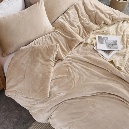 Wajade King Size Comforter Set- 3 Pieces Kahki Bed in A Bag for All Seasons Bedding Set with 1 Comforters and 2 Pillowcases | All Seasons
