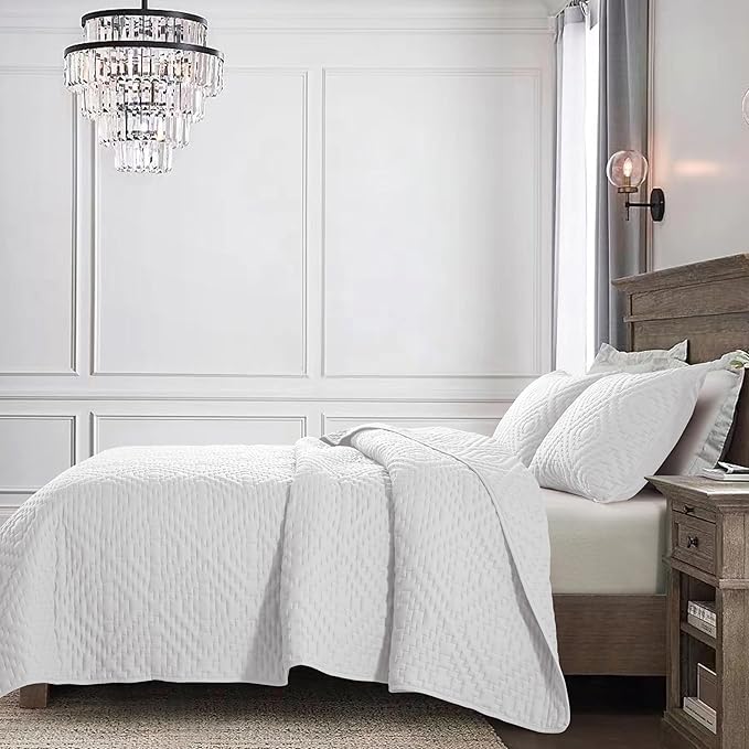 R.SHARE White King Size Quilt Bedding Sets with Pillow Shams, Boho Lightweight Soft Bedspread Coverlet, Quilted Blanket Thin Comforter Bed Cover for All Season, 3 Pieces, 104x90 inches