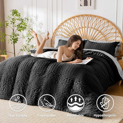 HYMOKEGE Black/Light Grey Duvet Cover Queen Size, Ultra Soft 3-Piece Seersucker Duvet Cover Set with Zipper Closure, Soft Brushed Microfiber Bedding Set with 8 Corner Ties (90"x90", 2 Pillowshams)