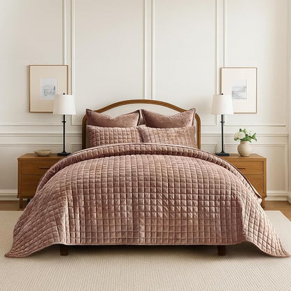 RECYCO Luxury Velvet Quilt King Size Bedding Set, Ultra Soft Velvet Comforter Set, Lightweight Quilted Channel Box Stitch Oversized Bedspread Coverlet for All Season, with 2 Shams, Terracotta Clay