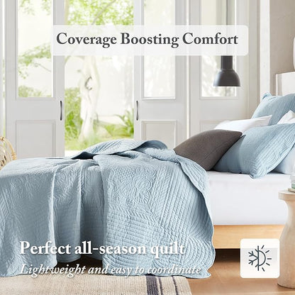 Madison Park Queen Quilt Set Damask Coverlet Set for Queen Size Bed, Cottage Oversized Quilt Set, Scallop Edge, All Season, Pre-Washed Cotton-Filled Queen Size Quilt, Tuscany, Full/Queen Blue 3 Piece