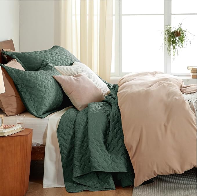 Bedsure California King Quilts - Lightweight Bedspreads Cal King Size with Basket Weave Pattern, Soft Quilt Bedding Set, Dark Green Comforter Set Coverlet with 2 Pillow Shams (111" x 106") | Skin-Friendly Soft, All-Season Comfort, Breathable, Lightweig...