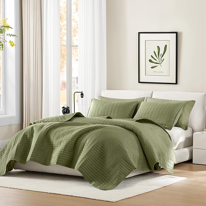 Comfort Spaces King Quilt Set Modern Reversible Plaid Coverlet King Bedding Set Cozy Quilted Winter Layer, All Season Lightweight Soft King Size Quilt, Kienna, Cal King Olive Green 3 Piece