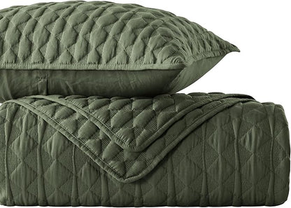 WDCOZY Olive Green Quilt King Size Bedding Set with 2 Pillow Shams, Lightweight Soft Bedspread Coverlet, Thin Comforter Bed Cover for All Season, 3 Pieces, 104x90 inches