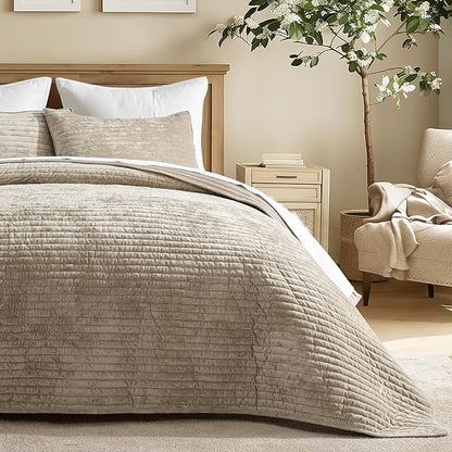 EVERGRACE Velvet Quilt Set King Size, Luxurious Soft Striped Channel Bedding Set, Lightweight Velvet Comforter for All Season, Oversized Bedspread Coverlet with 2 Matching Shams, Beige Taupe