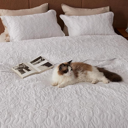 Bedsure Quilt King Size - Ultra Soft Pre-Washed Cloud-Like Bedding, All-Season Lightweight Comforter for Country Bedroom, Leaf Design Coverlet in Pure White, 106 x 96 Inches | Stitch-Free Quilting, Ultra Soft, Lightweight, Machine Washable, Pet-Friendly