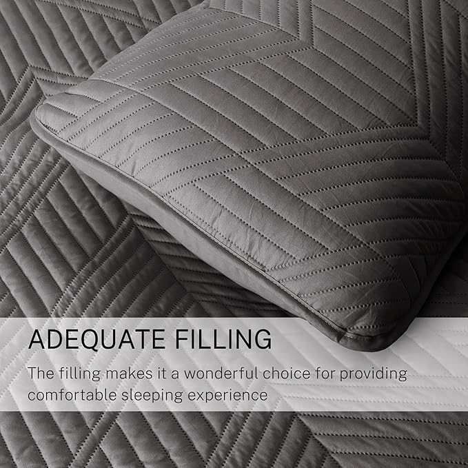 Exclusivo Mezcla Ultrasonic Full Queen Quilt Bedding Set, Lightweight Grey Bedspreads Soft Modern Geometric Coverlet Set for All Seasons (1 Quilt and 2 Pillow Shams)