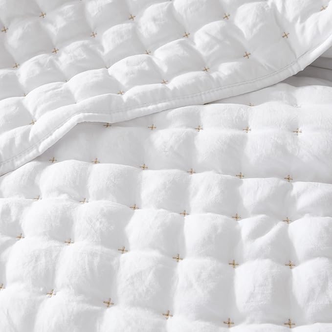 WDCOZY White King Size Quilt Bedding Sets with Pillow Shams, Lightweight Soft Bedspread Coverlet, Quilted Blanket Thin Comforter Bed Cover, All Season Summer Spring, 3 Pieces, 104x90 inches