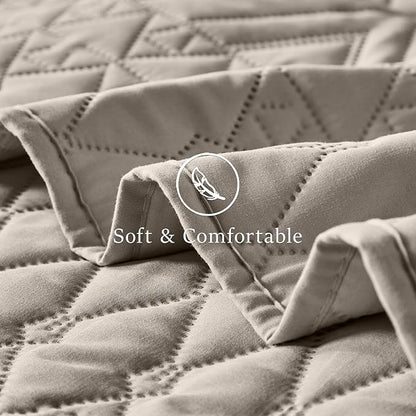 akkialla Twin Quilt Set, Taupe Lightweight Microfiber Bedspread Coverlet, Boho Geometric Pattern, Soft All-Season Bedding, 2-Piece (1 Quilt, 1 Pillow Sham) | Breathable fabric, Modern style