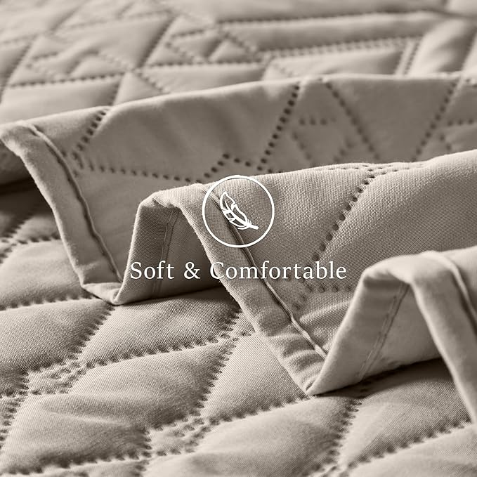 akkialla King/Cal King Quilt Set, Taupe Lightweight Microfiber Bedspread Coverlet, Boho Geometric Pattern, Soft All-Season Bedding, 3-Piece (1 Quilt, 2 Pillow Shams) | Breathable fabric, Modern style