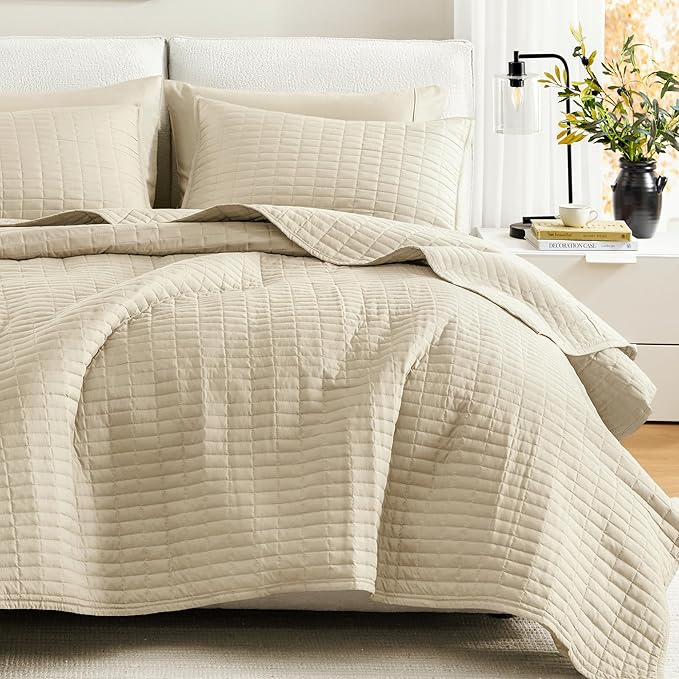 Comfort Spaces Kienna Quilt Set- Double Sided Stitching Design Summer Blanket, Lightweight, Soft, All Season Bedding Layer, Matching Sham, Ivory, Coverlet King (104"x90") 3 Piece