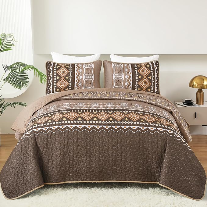 WONGS BEDDING Boho Quilt Set King Size,3 Pieces Brown Geometry Printed Bedspread Coverlet Set,Lightweight Microfiber Bedding Set with 2 Pillowcases,104"×90"