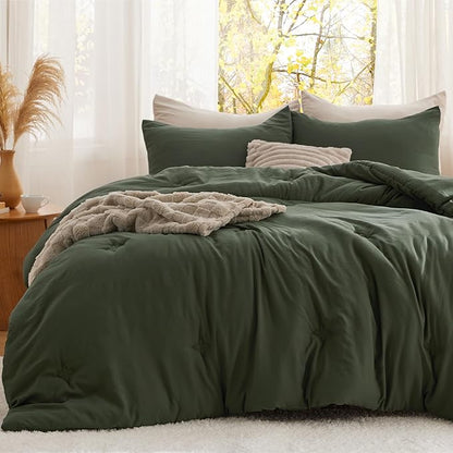 Bedsure Full Size Comforter Set Olive Green, Soft Prewashed Full Bedding, Quilted Comforter with Clover Design, Down Alternative Comforter for All Seasons, 3 Pieces Bed Set with 2 Pillow Shams
