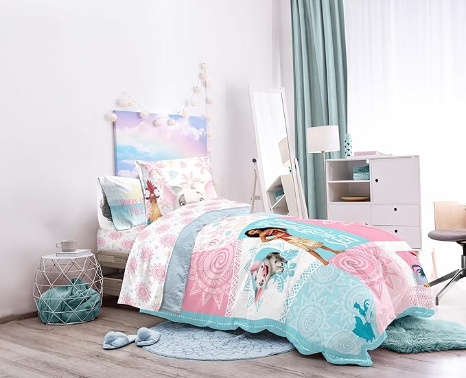 Jay Franco Disney Moana Full Comforter Set â€“ Tropical Patchwork 7 Piece Bedding Features Pua and HEI HEI -Includes Sheet Set & Pillow Covers - Super Soft Kids Microfiber Bed Set