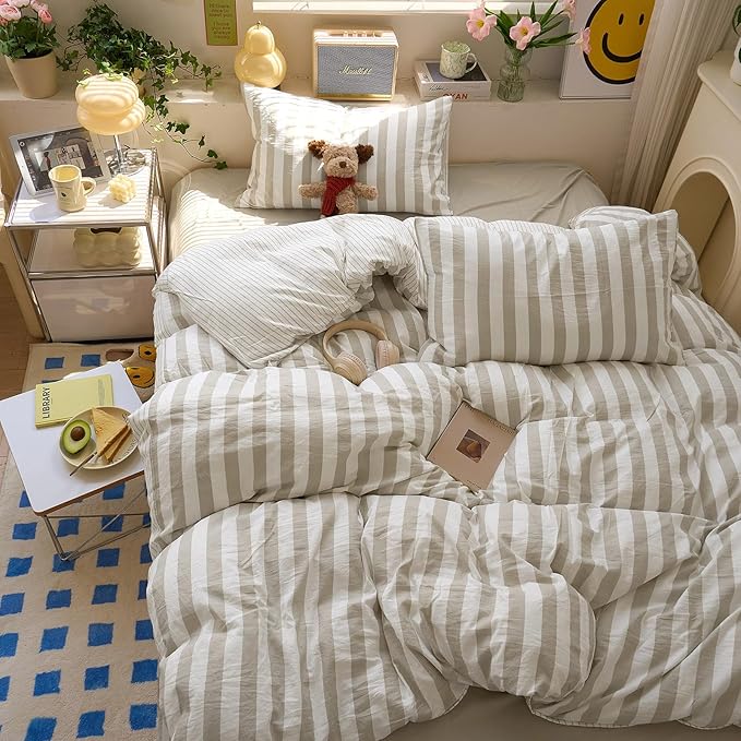 Tan Striped Queen Comforter Set Fluffy Down Alternative Bedding Set Light Brown Boho Cozy Cute Bedding Comforter Sets Soft All Season Farmhouse Breathable Bed Comforter with 2 Pillowcases