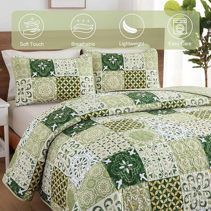 Dobuyly Green Quilt Set Queen Size, Boho Sage Green Plaid Patchwork Bedspreads Coverlet Set, 3 Pieces Soft Lightweight Microfiber Quilt Bedding Set for All Seasons 96"x90"