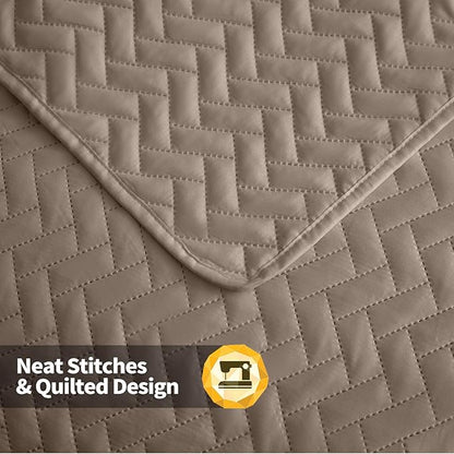 Maple&Stone Quilt Set King Size, Brown Lightweight Bedspread Ultrasonic Chevron Pattern Light Coverlet for All Season Comforter Bedding Decor - 3 Piece King Bed Cover Sets