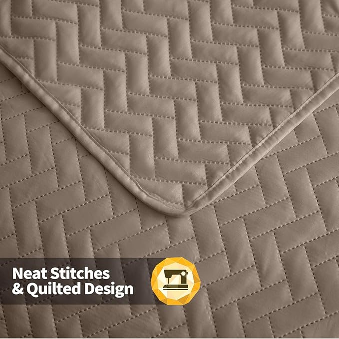 Maple&Stone Quilt Set California King Size, Lightweight Brown Bedspread Ultrasonic Chevron Pattern Light Coverlet for All Season Comforter Bedding Decor - 3 Piece Bed Cover Sets