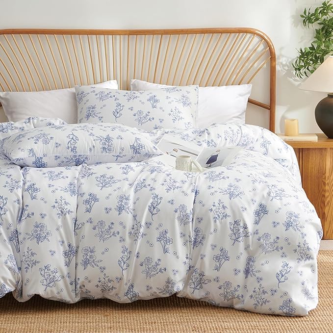 Nayoroom Blue Floral Duvet Cover Queen Size Cottagecore Flower Leaf Spring Comforter Cover 3 Pcs Soft Breathable Microfiber Pastoral Aesthetic Bedding Set with Zipper Closure