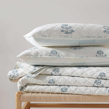 Martha Stewart - Twin Quilt Set, 100% Cotton Reversible Bedding Set, Incredibly Soft Feel for Year Round Comfort, 2 Piece Bed Set with Matching Pillowcase (Flower Block Print Blue)