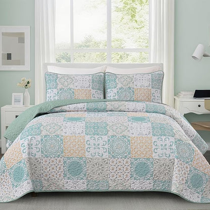 Dobuyly Patchwork Quilt Set Queen Size 3 Pieces Sage Green Yellow Boho Plaid Bedspreads, Summer Plaid Floral Coverlet Set, Soft Lightweight Microfiber Quilted Bedding Set for All Seasons 96"x90"