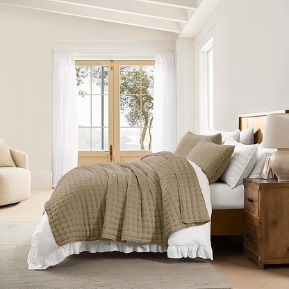 WDCOZY King Size Quilt Bedding Sets with 2 Pillow Shams, Lightweight Soft Bedspread Coverlet, Quilted Blanket Thin Comforter Bed Cover for All Season, 3 Pieces, 104x90 inches, Taupe