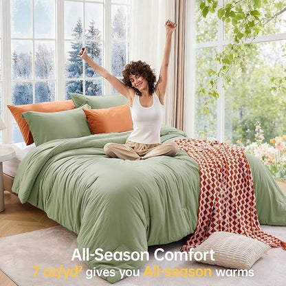 MUXHOMO Green Twin/Twin XL Comforter Set, All Season Ultra Soft Down Alternative Bedding - 2 Piece Lightweight Bed Set Includes 1 Comforter (68"x88") and 1 Pillow Shams (20"x26")