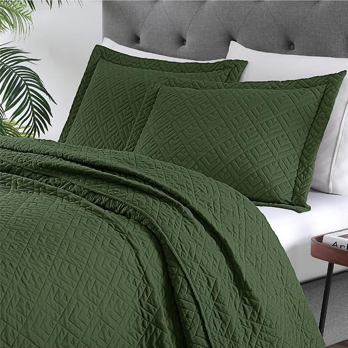 EXQ Home Quilt Set Twin Size Olive Green 2 Piece,Lightweight Soft Coverlet Modern Style Squares Pattern Bedspread Set(1 Quilt,1 Pillow Sham)