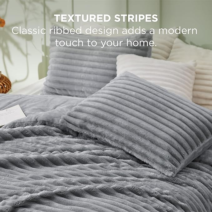 Bedsure King Comforter - GentleSoft™ 3 Pieces Double-Side Fleece Fluffy Grey Comforter Set, Cozy Striped Room Decor Aesthetic, Luxury King Size Bedding with 2 Pillowcases, 104x90 Inches